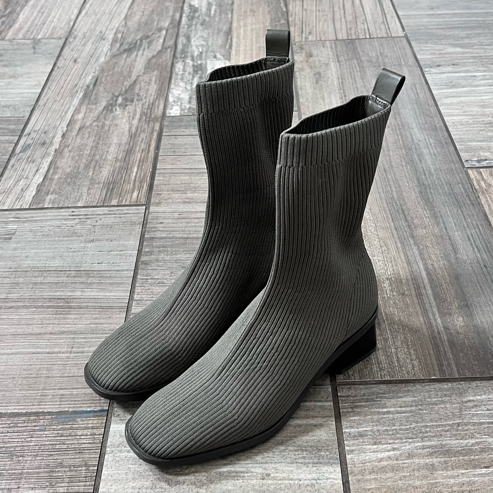 Everlane Olive Ankle Boots - Picture 12 of 13